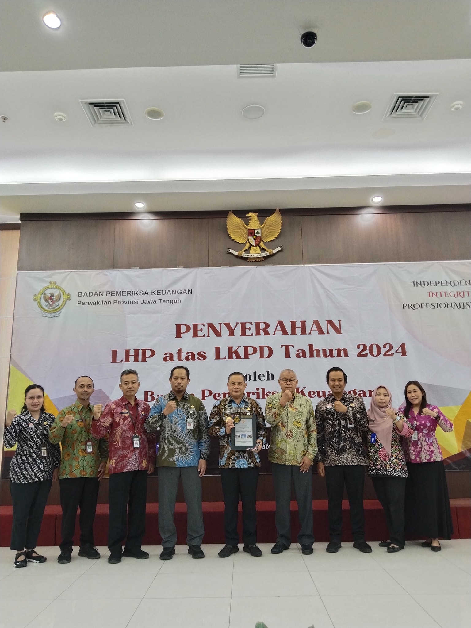WTP : Bupati Pati Sudewo saat menerima penghargaan opini Wajar Tanpa Pengecualian (WTP) dari Badan Pemeriksa Keuangan (BPK) Republik Indonesia Perwakilan Jawa Tengah.