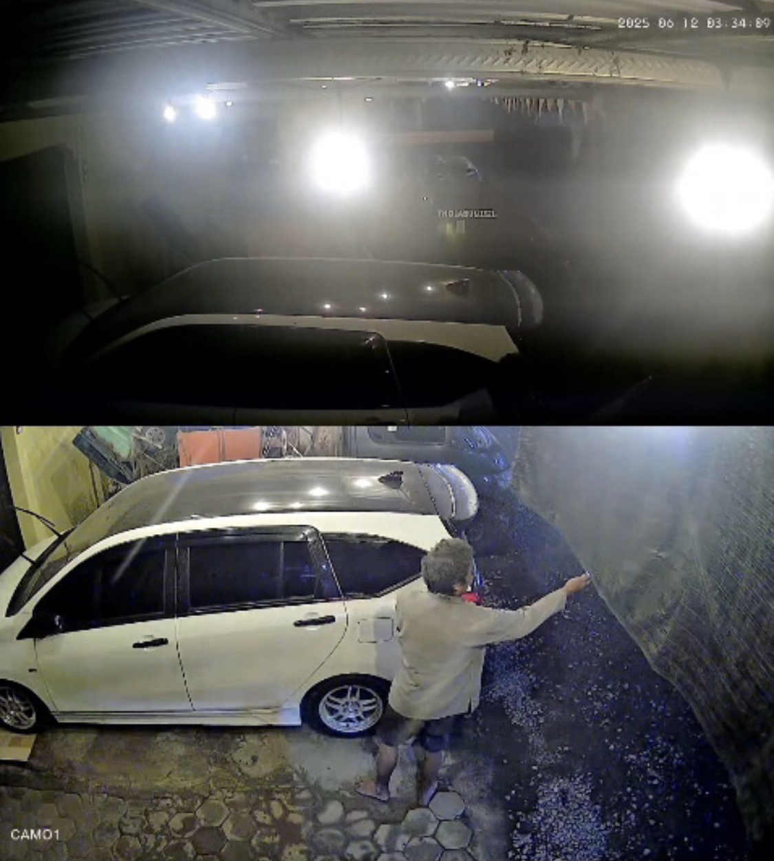 DIBAKAR: ODGJ menyalakan korek api ke semacam tirai di salah satu rumah warga Batangan belum lama ini. TANGKAPAN LAYAR CCTV