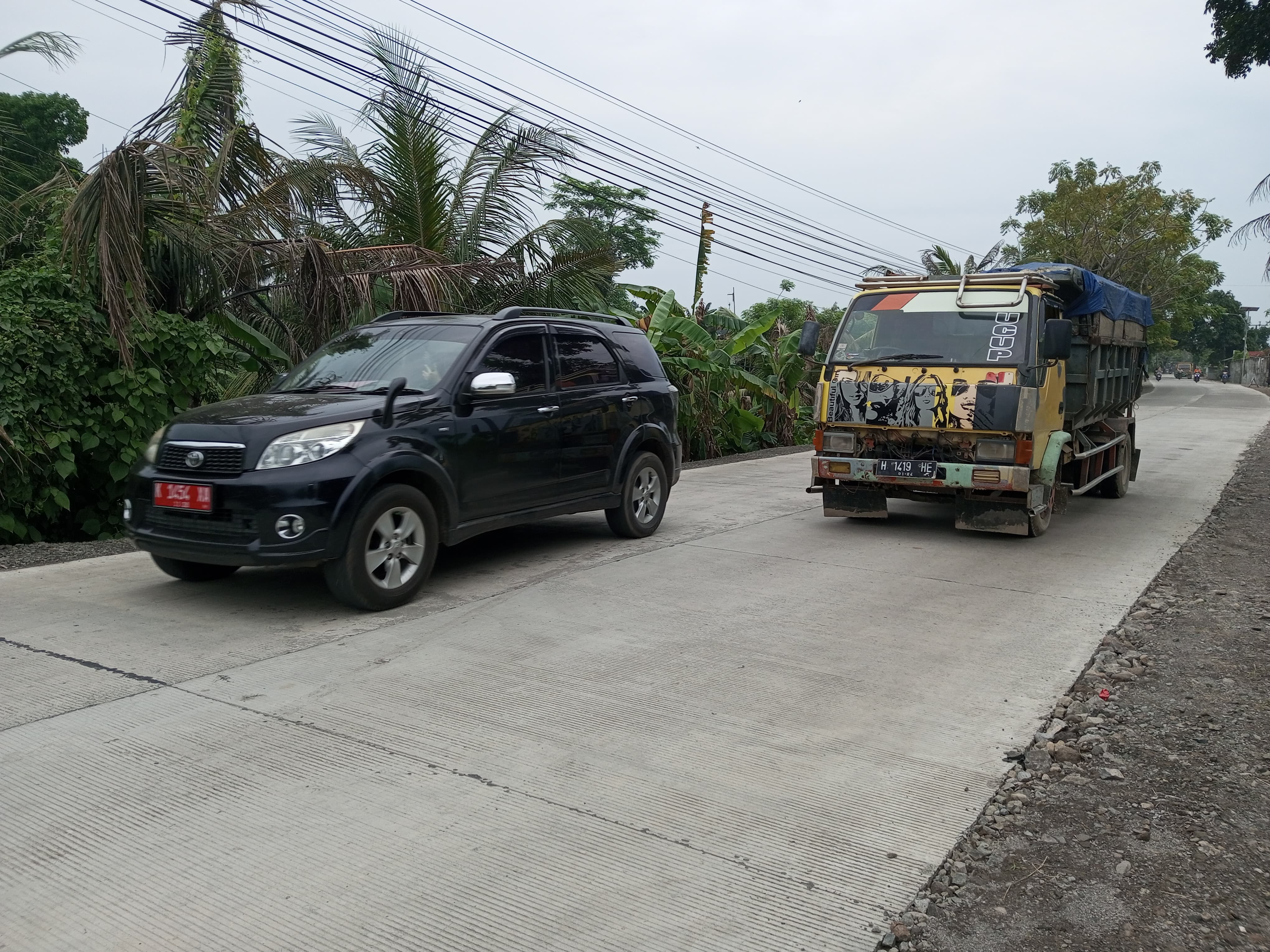 LANCAR: Kondisi jalan sepanjang ruas Tayu &ndash; Dukuhseti sudah mulus setelah mengalami rusak parah.
