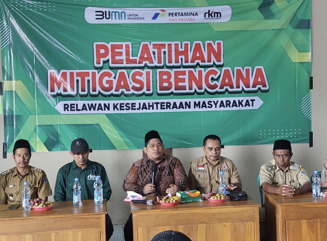 MITIGASI BENCANA : Ketua DPRD Demak H Zayinul Fata mengisi pelatihan mitigasi bencana. WAHIB PRIBADI/RADARPATI.ID