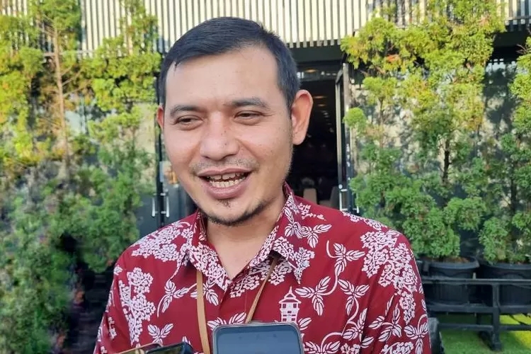DITERIMA: Ketua KPU Kudus Ahmad Amir Faisol memberikan keterangan.