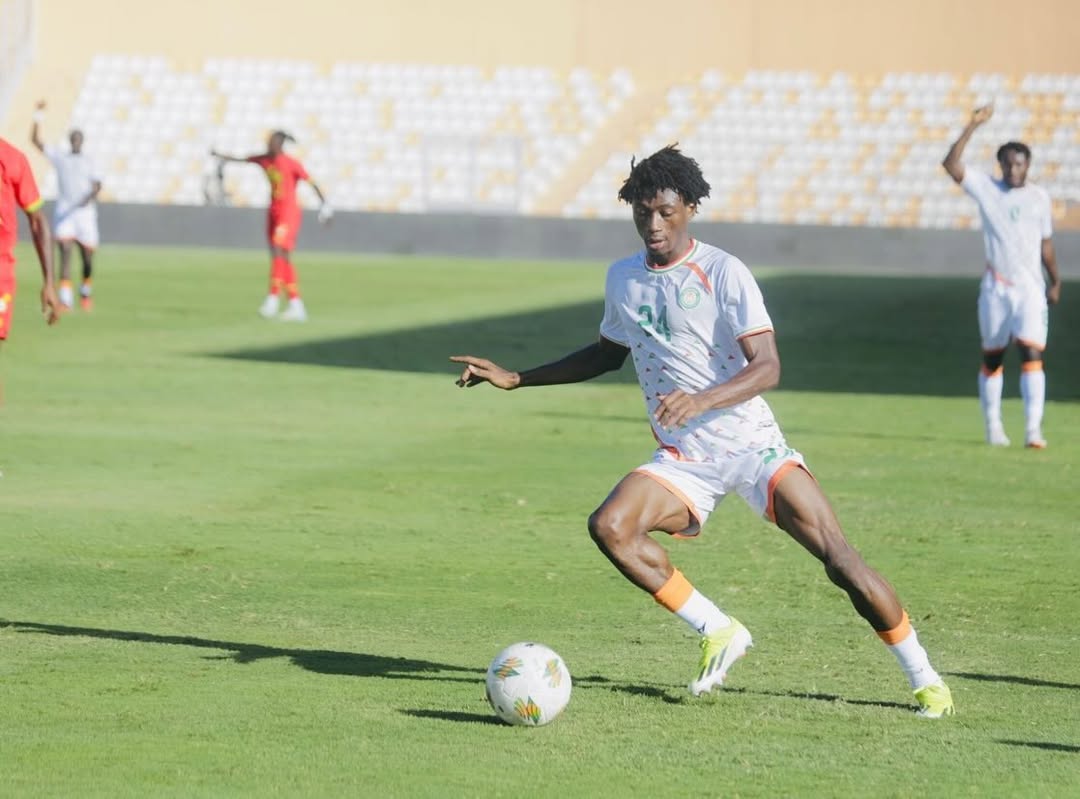 Najeeb Yakubu saat berkostum timnas Niger dalam pertandingan kulaifikasi Piala Afrika 2024 lalu. (IG NAJEEB YAKUBU)