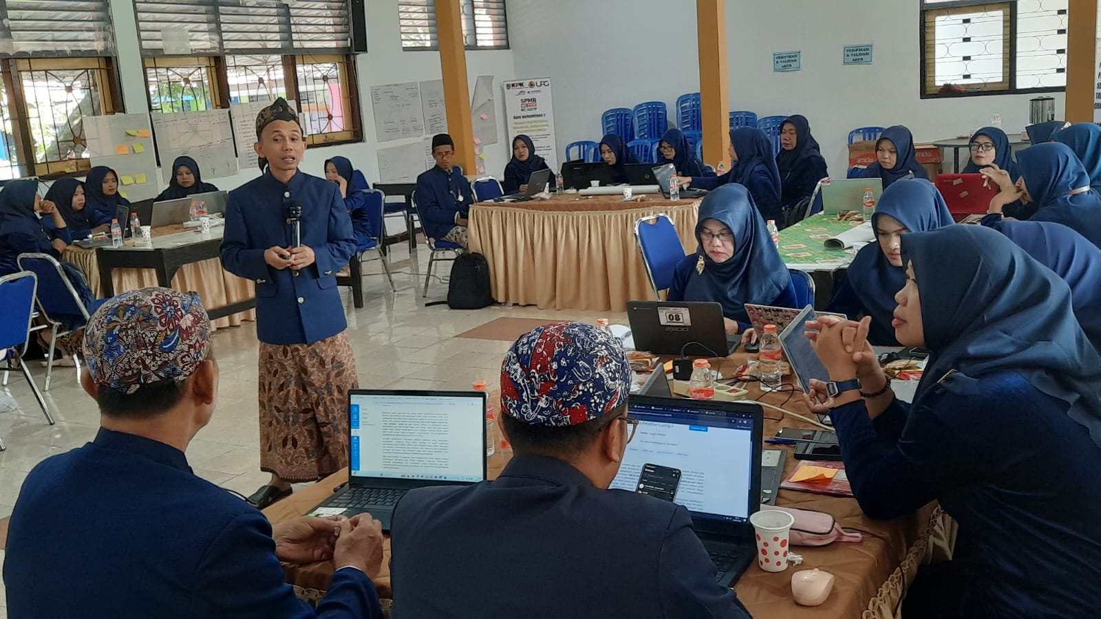 BELAJAR: Guru PAUD hingga SMP mengikuti pelatihan deep learning.