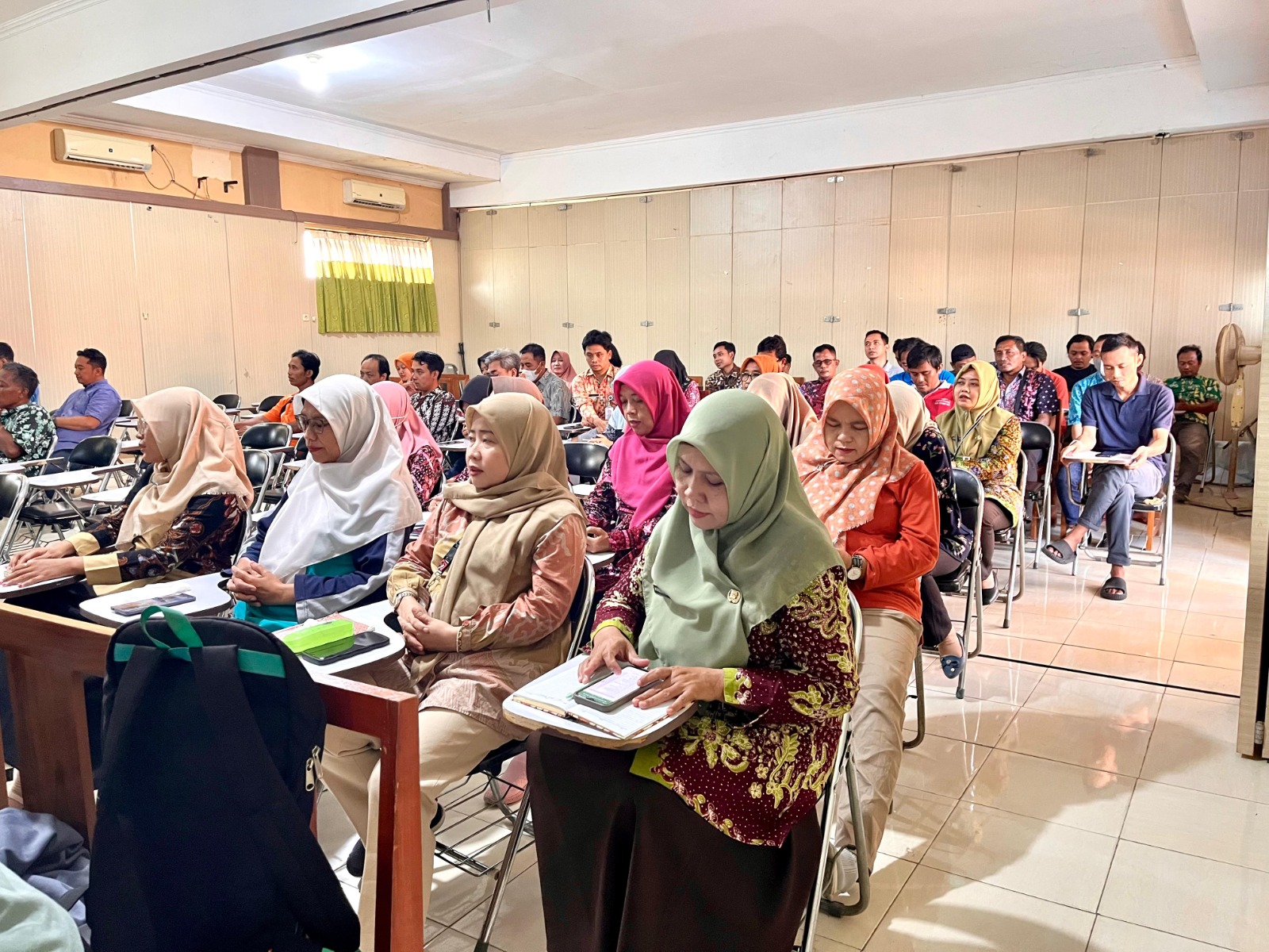 PEMBINAAN: Dindikpora Remnag melaksanakan klarifikasi terkait E-Presensi baru-baru ini.