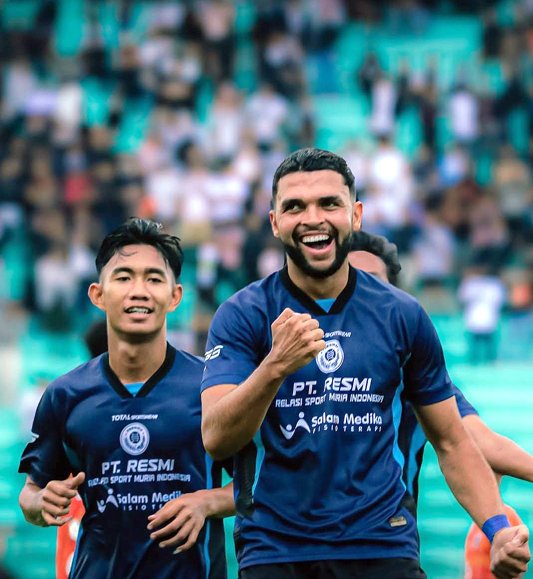 Persiku Kudus merayakan kemenangan saat laga ujicoba pramusim.