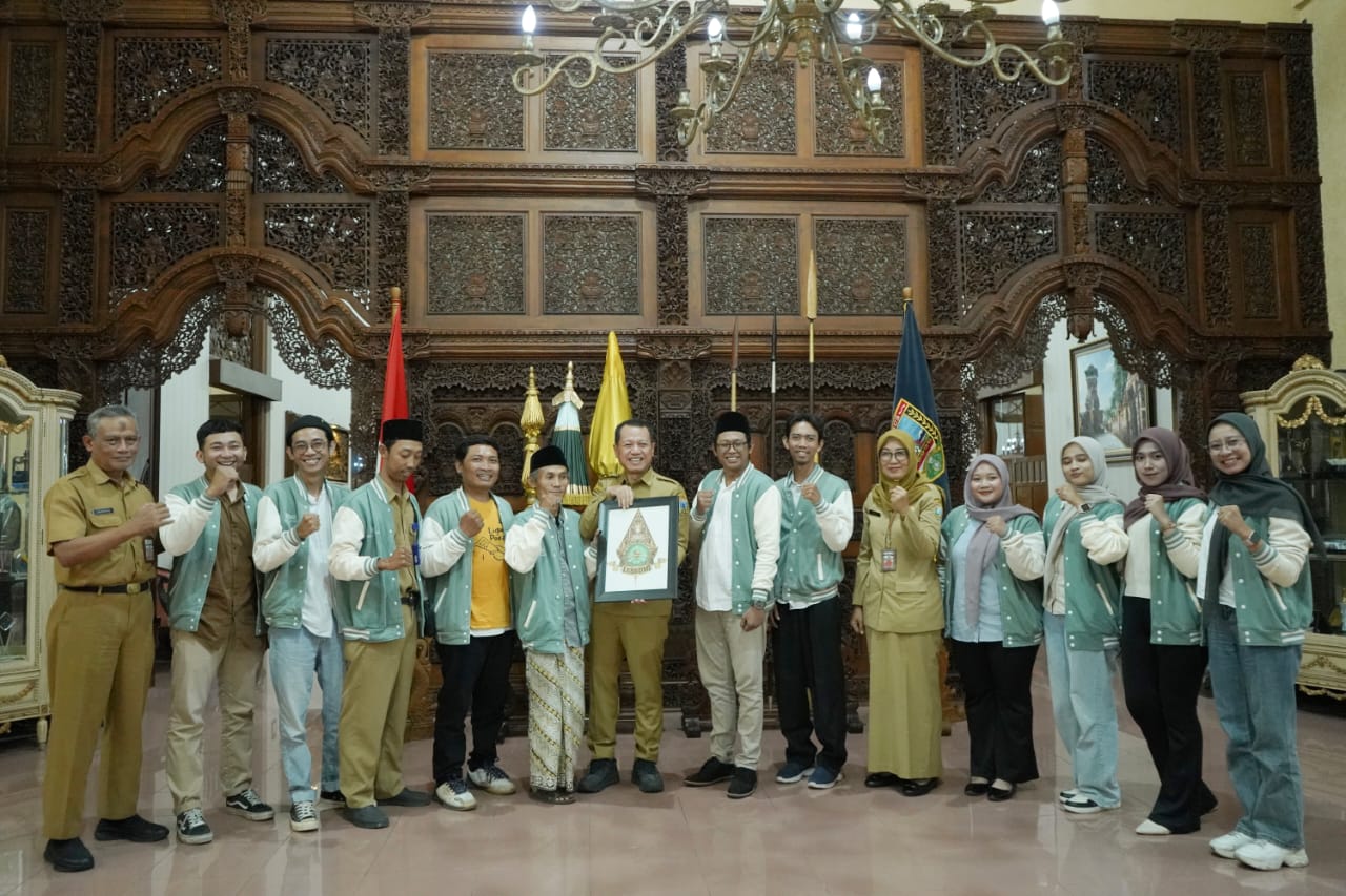 Panitia Lesbumi Writers Festival (LWF) 2025 saat silaturahmi di Pendopo Kabupaten Kudus. (DOK LESBUMI KUDUS)