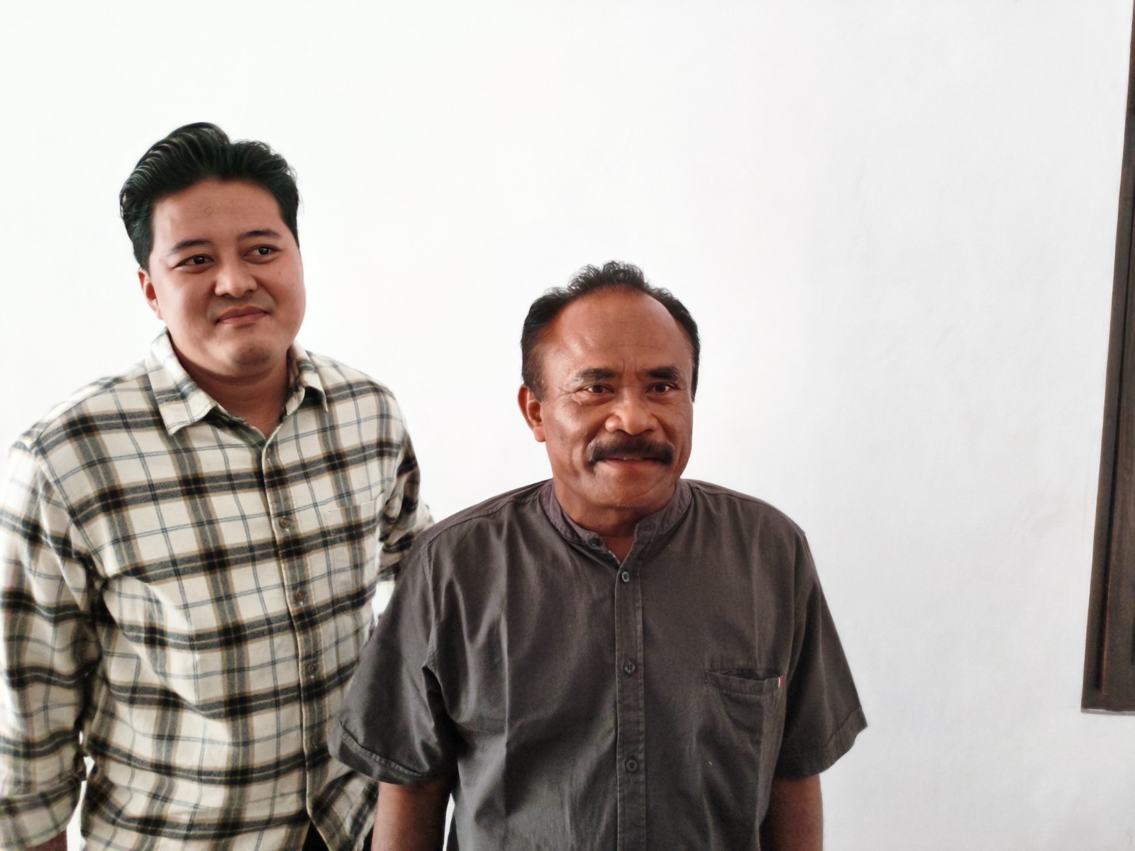 Ketua Fraksi PDIP Suyono saat menjelaskan hasil rapat internal tentang penggantian Anggota pansus hak angket dari Fraksi PDIP.  (ACHMAD ULIL ALBAB/RADAR KUDUS )