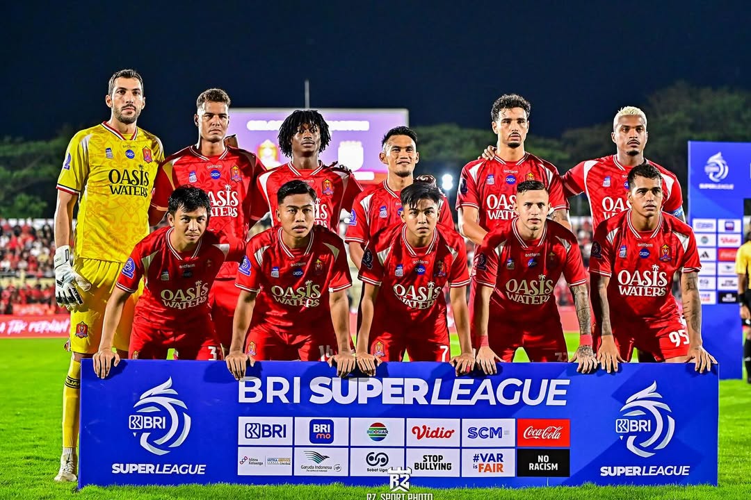 Skuad Persijap Jepara dengan kekuatan penuh saat mengalahkan Persib Bandung di Stadion Gelora Bumi Kartini Jepara (18/8). (INSTAGRAM ALEXIS GOMEZ)