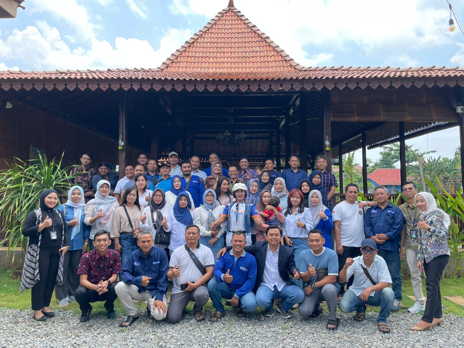 GAYENG : BRI Cabang Pati Mengadakan Acara Gathering dengan AGEN BRILINK yang Kabupaten Pati di Kopi Klothok (15/10).