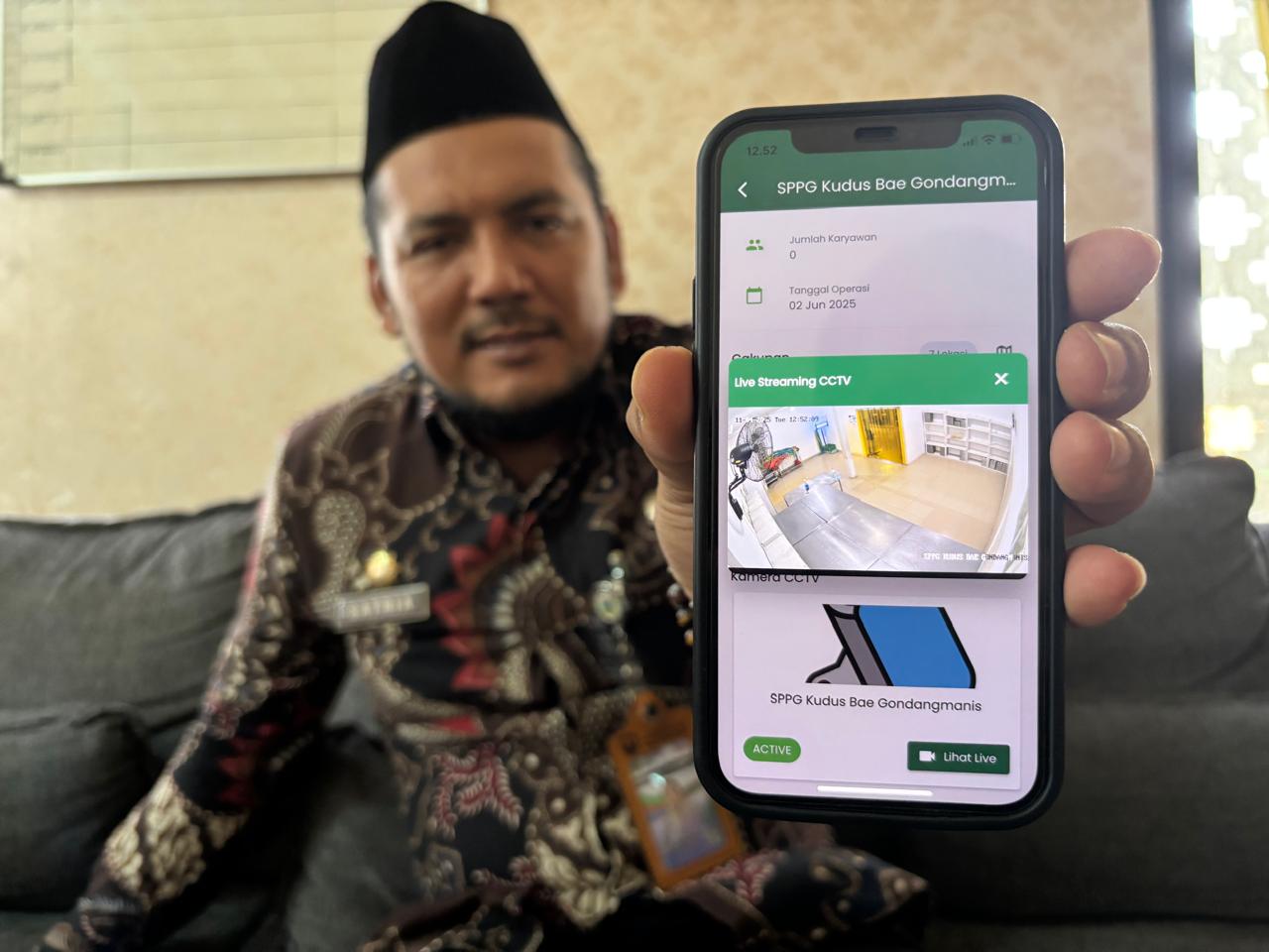 PERBAIKAN: Salah satu perbaikan jalan yang dilakukan Pemkab Kudus di Jalan R Agil Kusumadya, belum lama ini.