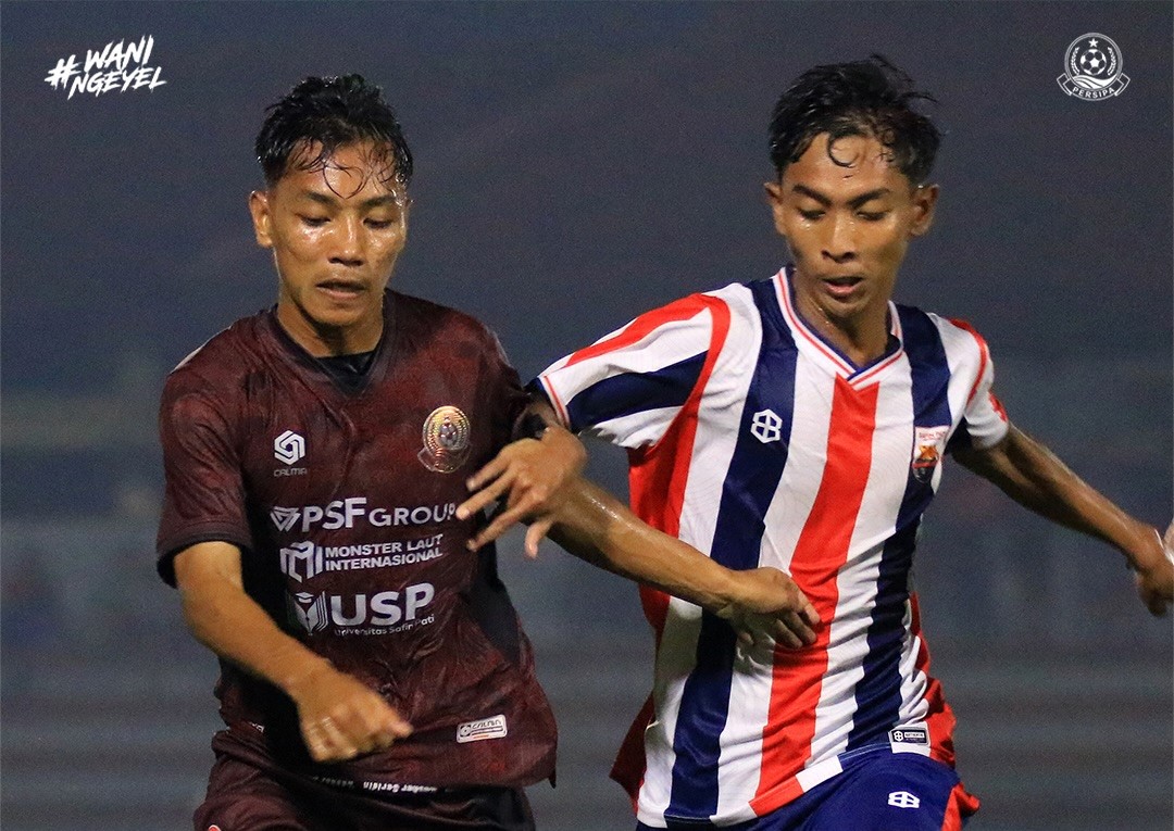 Pemain Persipa Pati Munirul Anam (kiri) bakal menjadi salah satu pemain andalan di lini serang. (DOK PERSIPA)