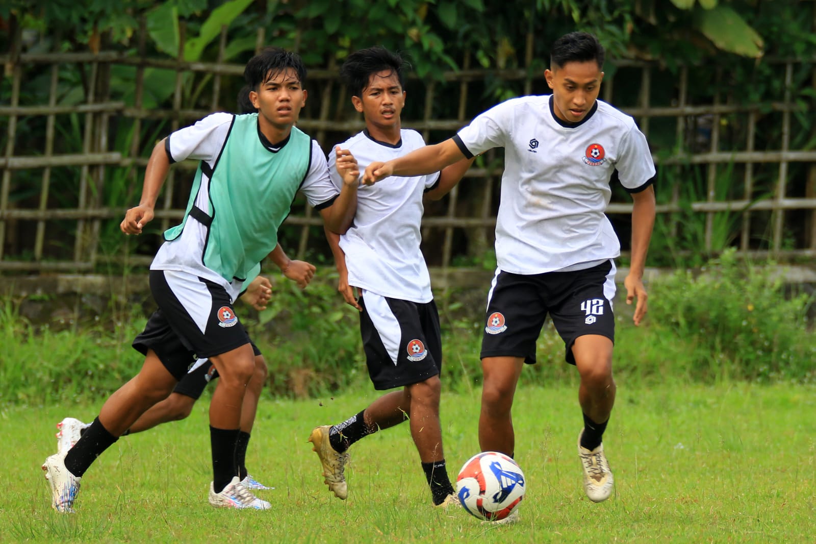 Pemain Persipa Pati melakoni latihan rutin menjelang bertemu PSDS Deli Serdang. (DOK PERSIPA)