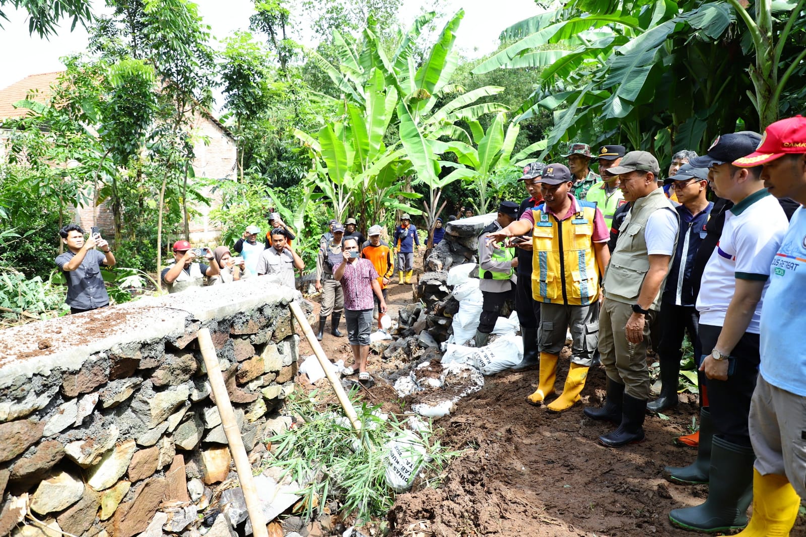 DIKEBUT: Bupati Kudus Sam
