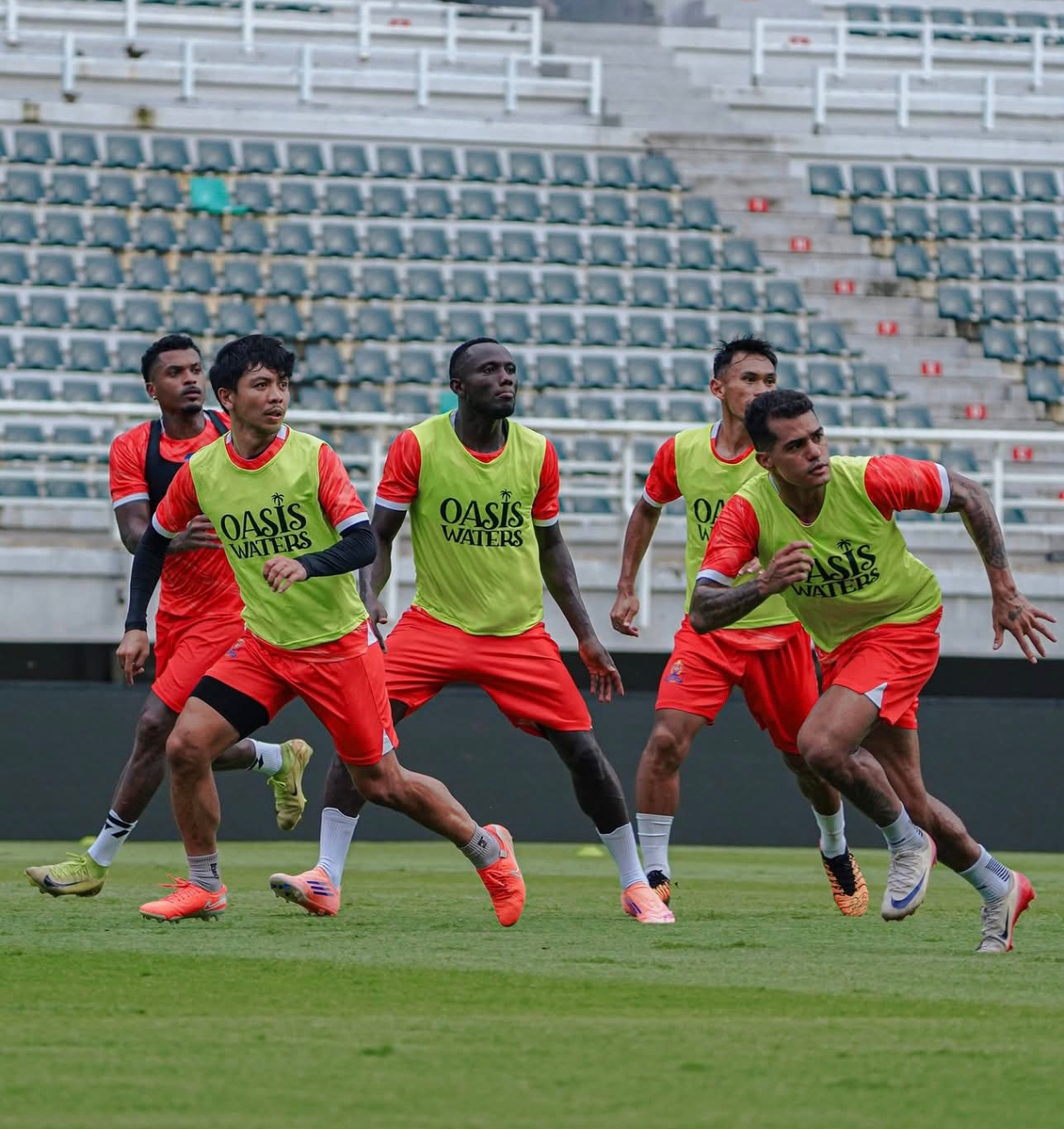 Pemain Persijap Jepara saat melakoni sesi official training di Stadion Gelora Bung Tomo Surabaya. (DOK PERSIJAP)