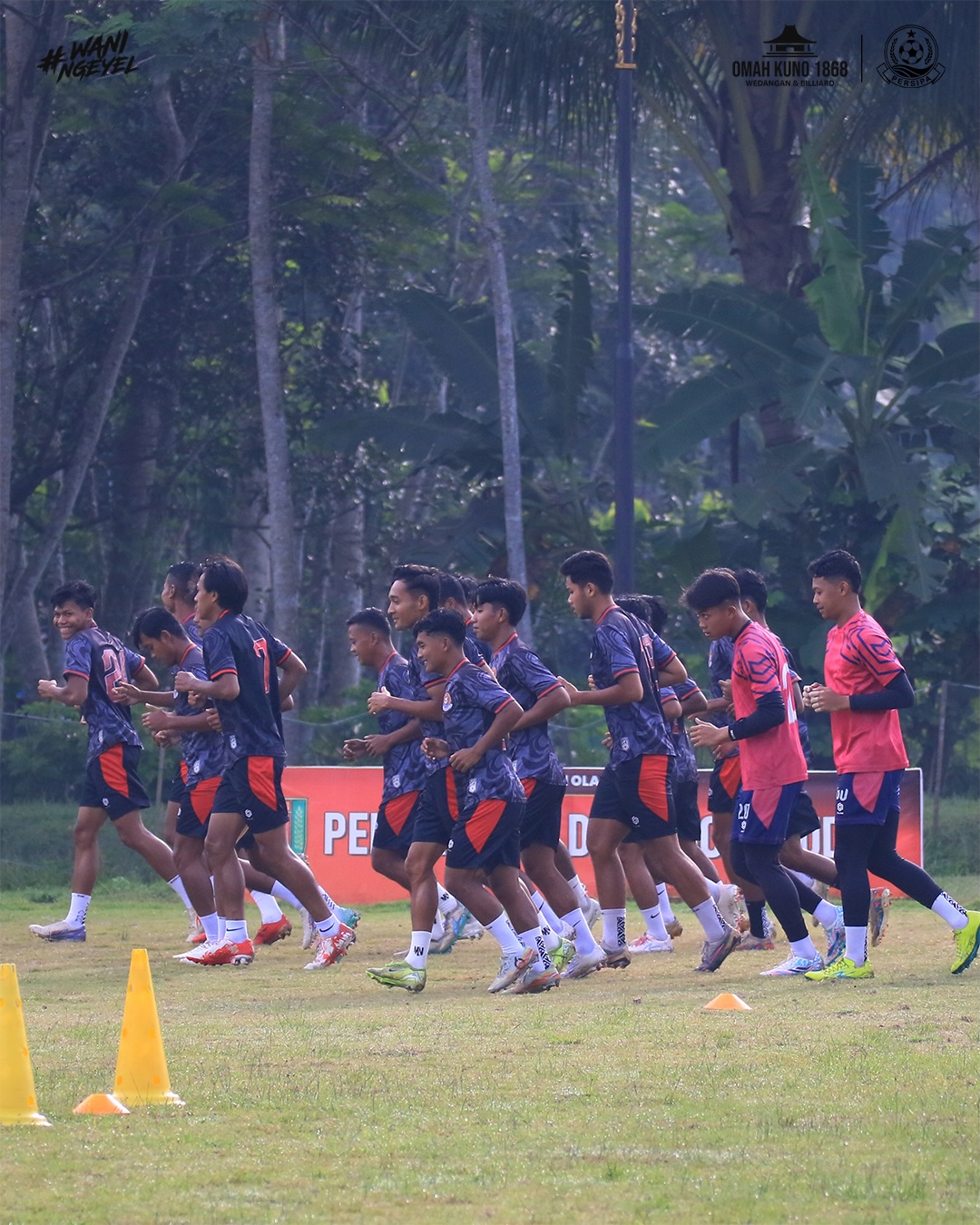 Pemain Persipa Pati saat menjalani sesi latihan rutin sebelum melakoni pertandingan resmi di Liga Nusantara. (PERSIPA PATI UNTUK RADAR KUDUS)