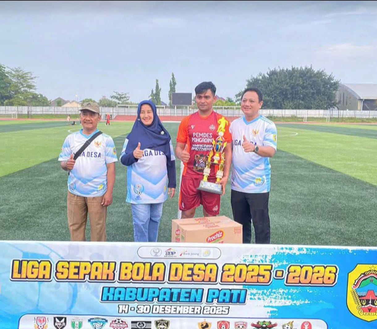 Liga Sepak Bola Desa 2025 di Pati viral usai pemenang mendapat hadiah 2 kardus jajan ringan. (ISTIMEWA)