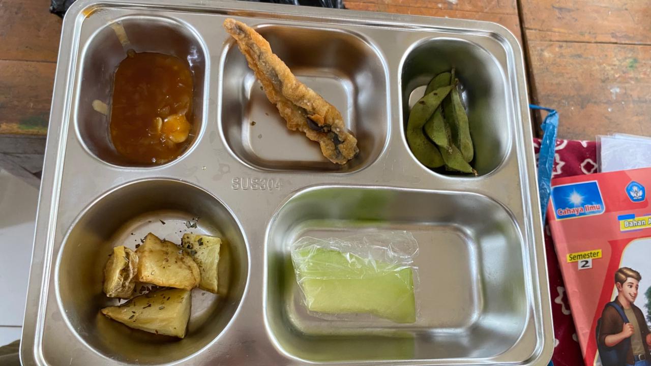MINIMALIS: Menu MBG di Kudus, (27/1).