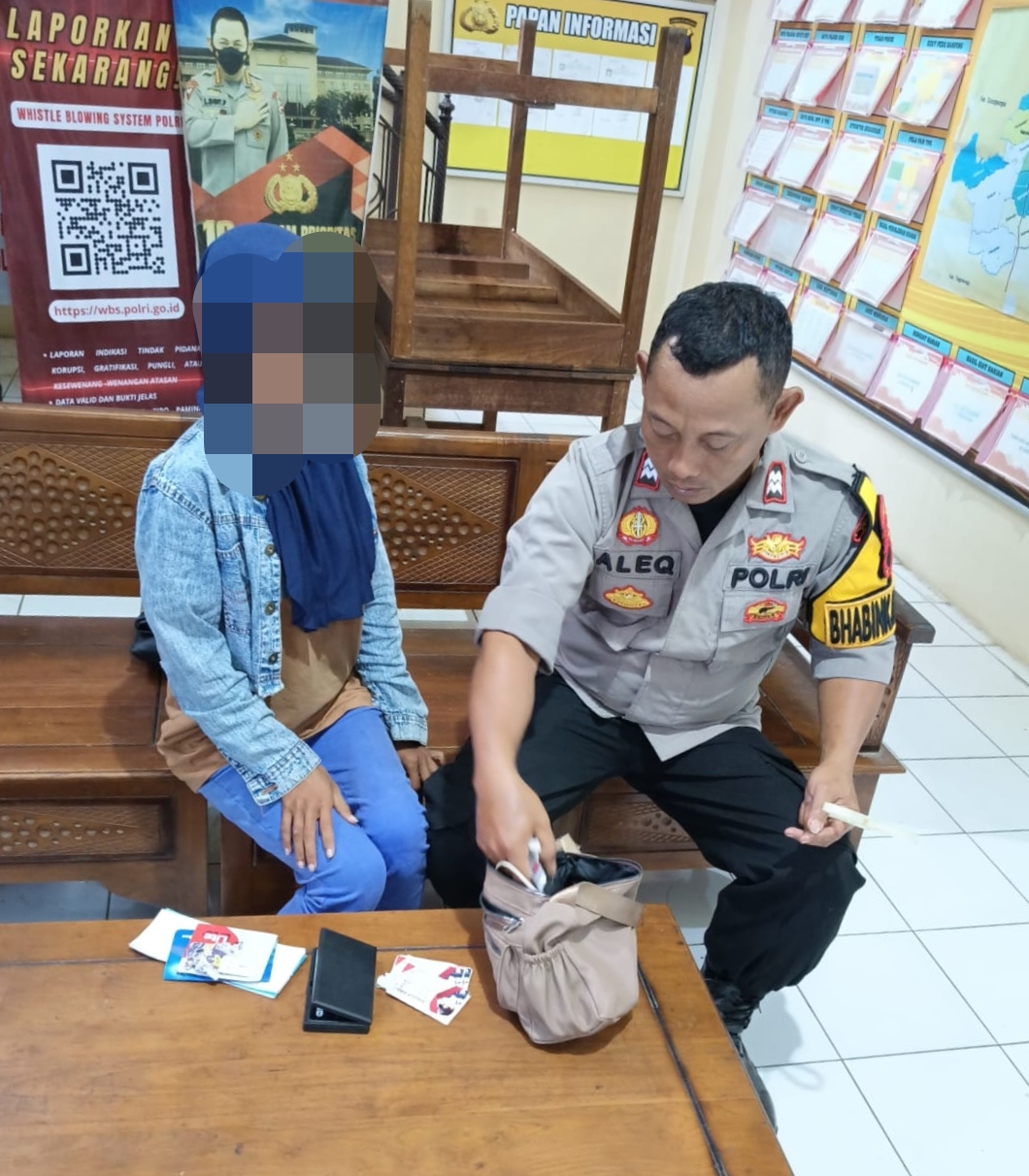 Polisi tangkap perempuan curi motor.