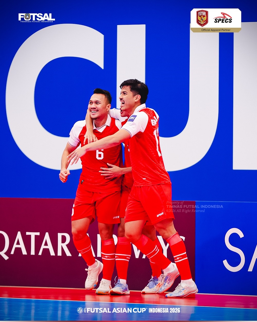 Pemain timnas futsal Indonesia merayakan gol.