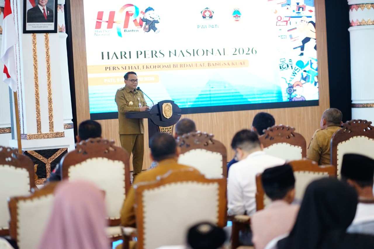 Plt Bupati Pati Risma Ardhi Chandra saat memberikan sambutan dalam peringatan Hari Pers Nasional (HPN) yang digelar di Pendopo Kabupaten Pati.
