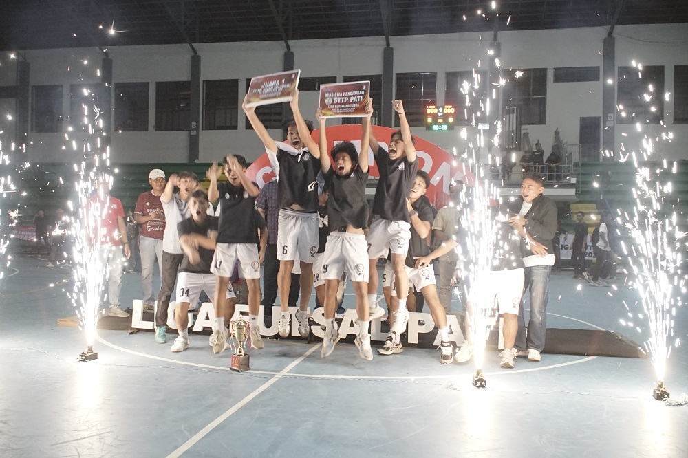Tim Safin Futsal menjuara kompetisi lokal Pati Futsal League pada Januari lalu. (PFL UNTUK RADAR PATI)