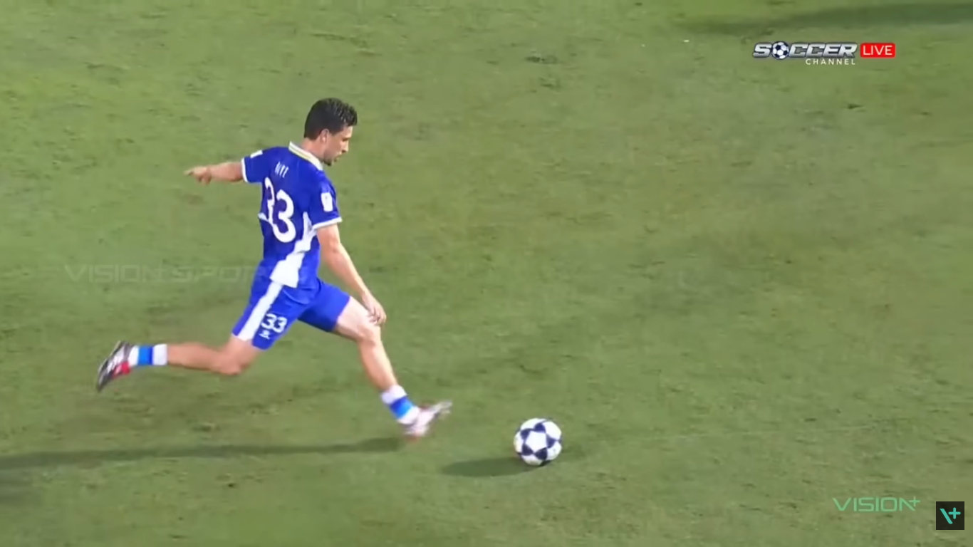 Gelandang Persib Bandung Thom Haye