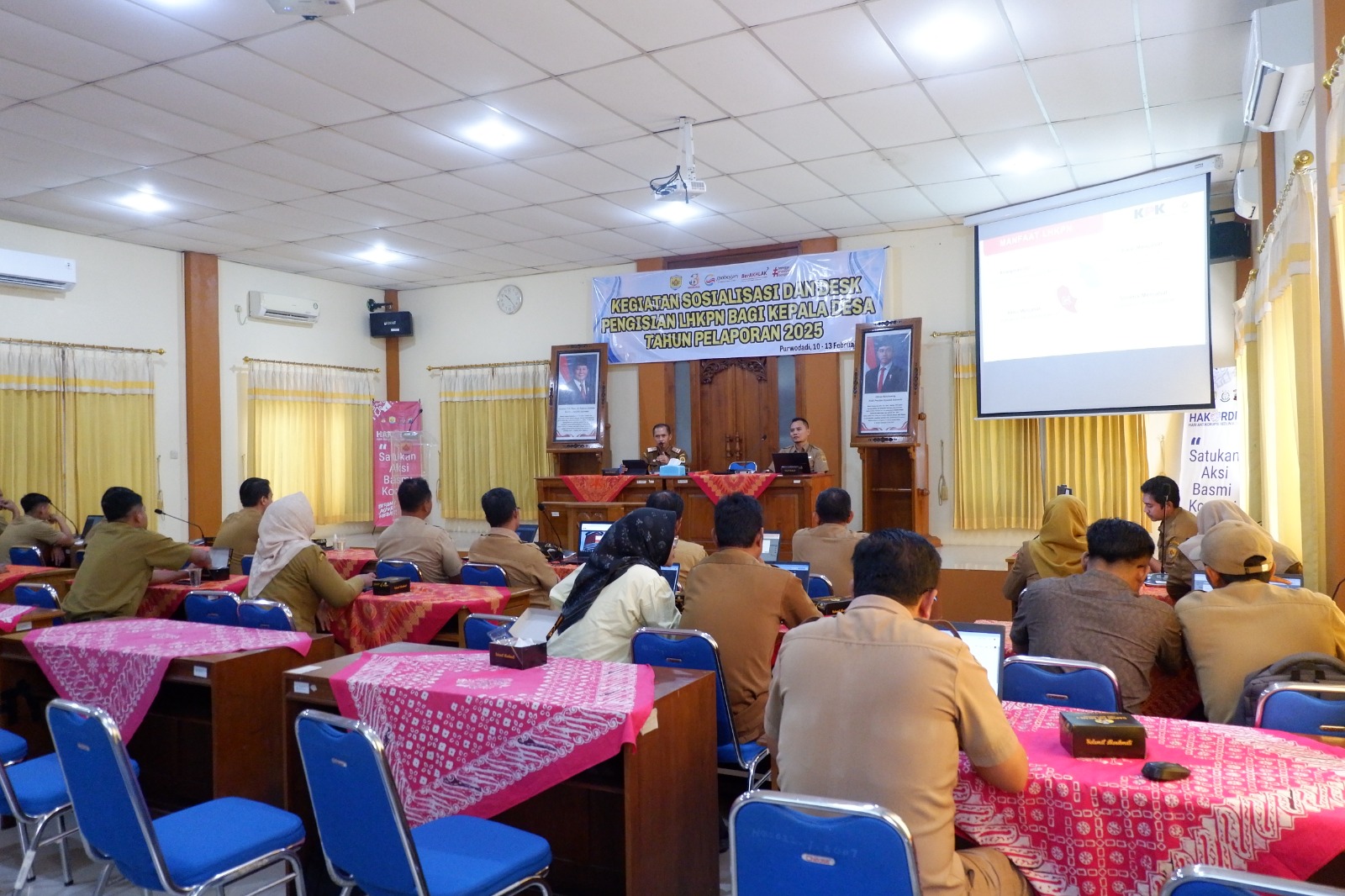 SOSIALISASI: Inspektorat Daerah Grobogan saat melakukan sosilalisasi LHKPN ke kepala desa.