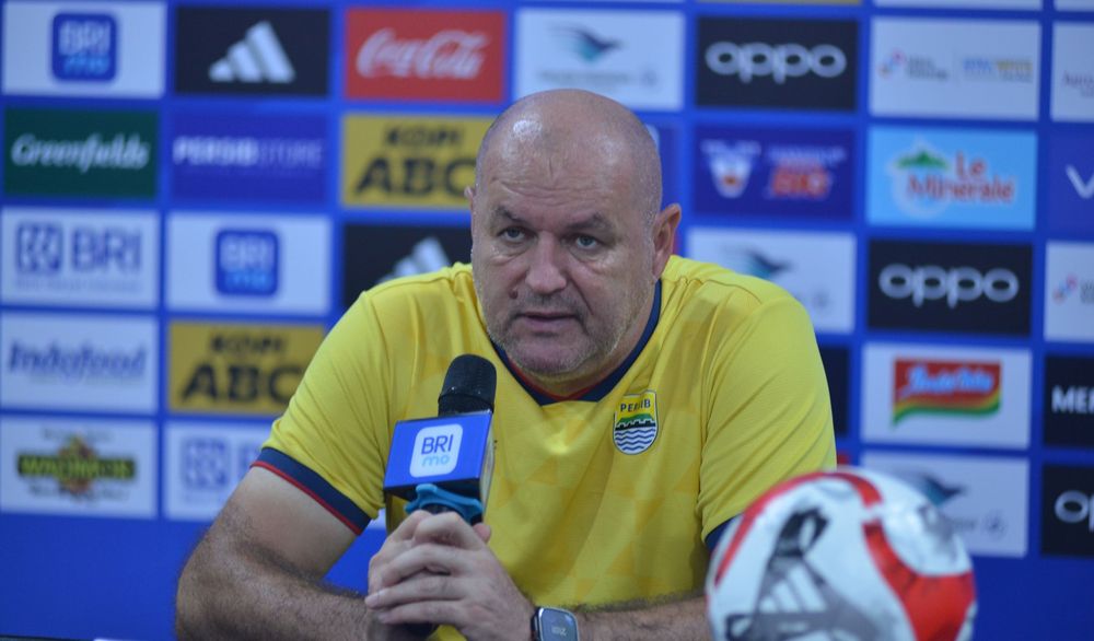 Pelatih Persib Bandung Bojan Hodak. (sumber: Persib)