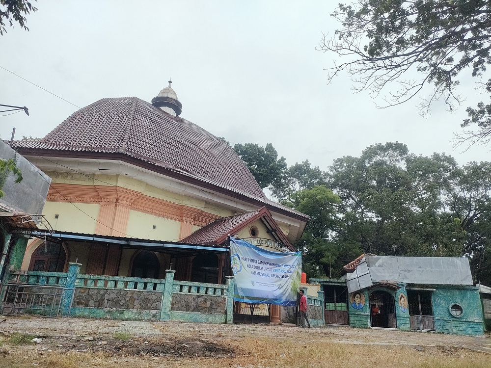 BERI LAMPU HIJAU: Bupati Rembang Harno memberi sinyal pengelolaan Taman Kartini oleh pihak ketiga. (WISNU AJI/RADARPATI) 