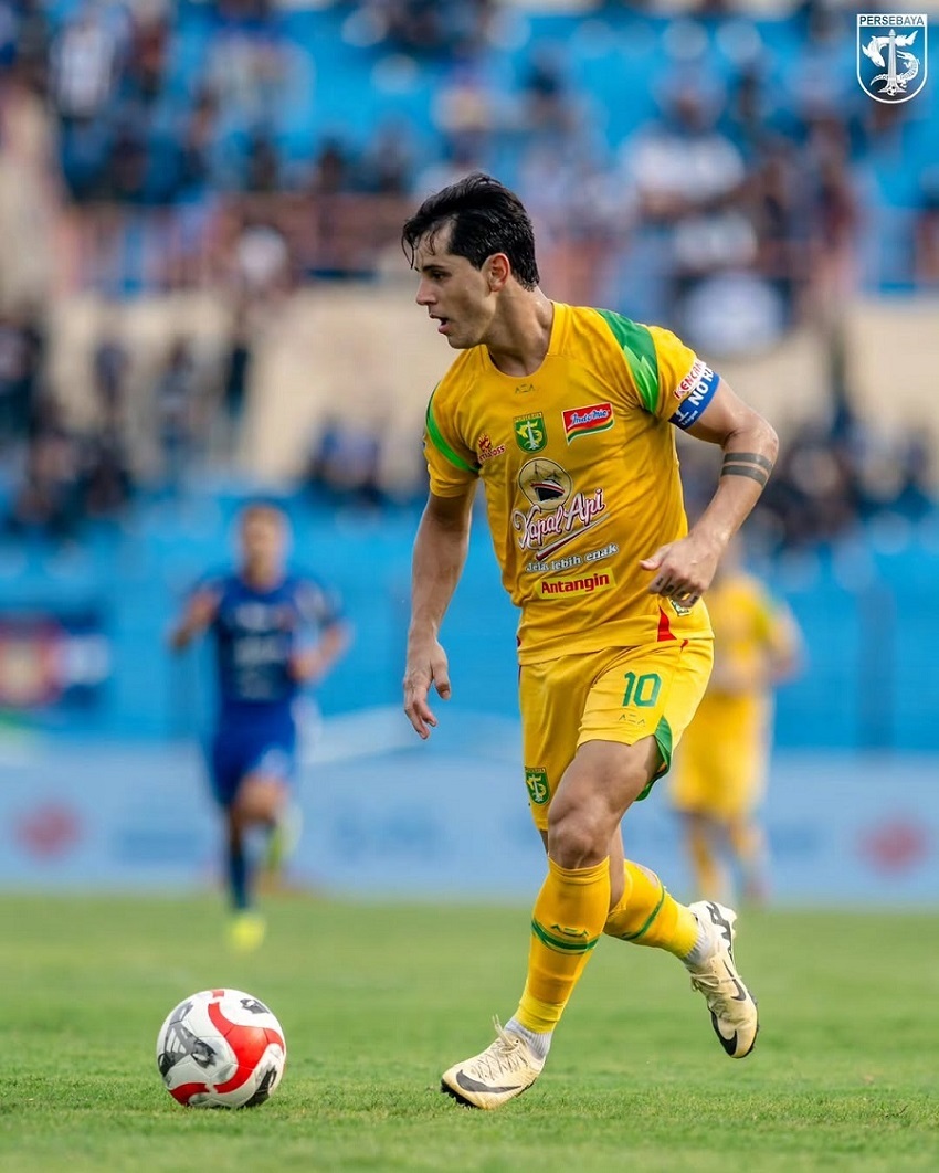 Gelandang andalan Persebaya Bruno Moreira.