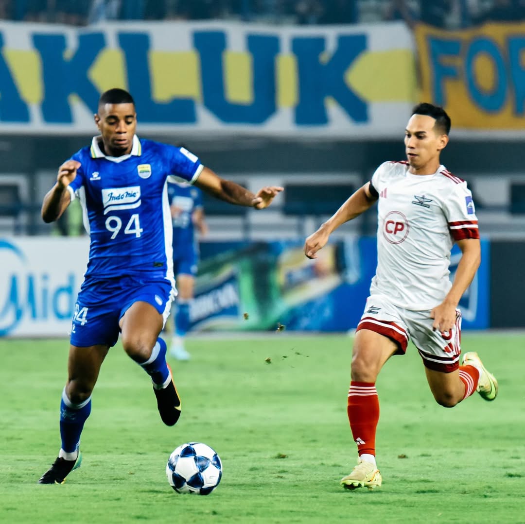 Penyerang Persib Bandung, Uilliam Baros.