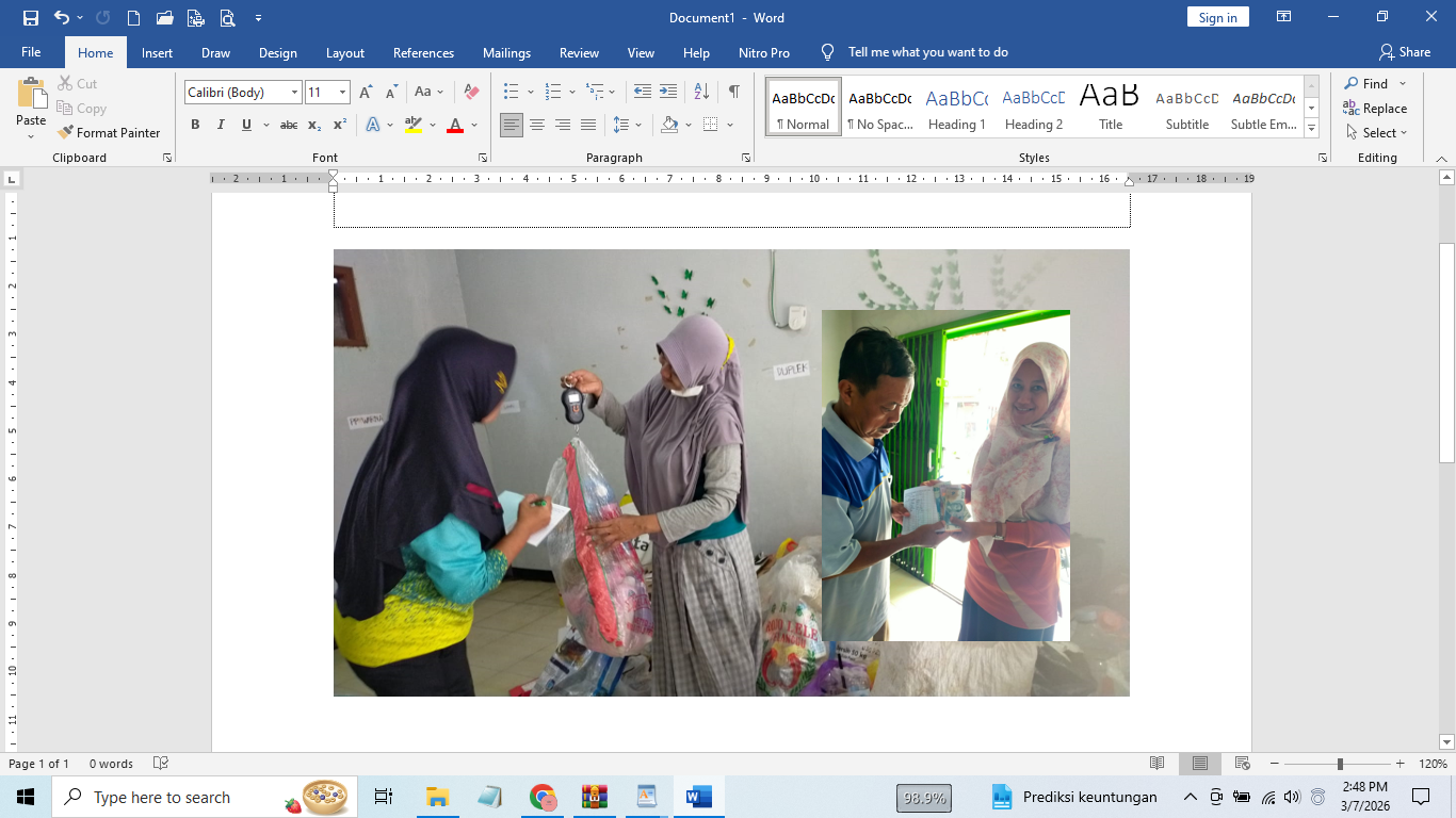 Warga Kudus nabung sampah diimbali uang cair jelang hari raya lebaran.
