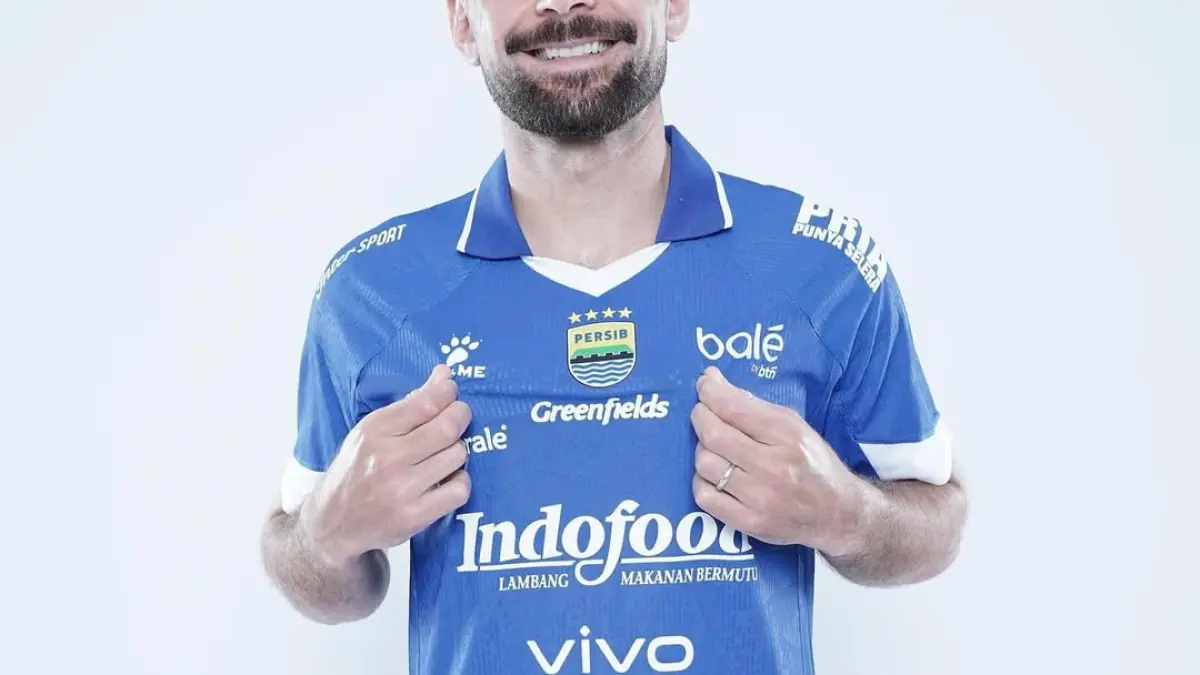 Pemain Persib Bandung Frans Putros. (Instagram)