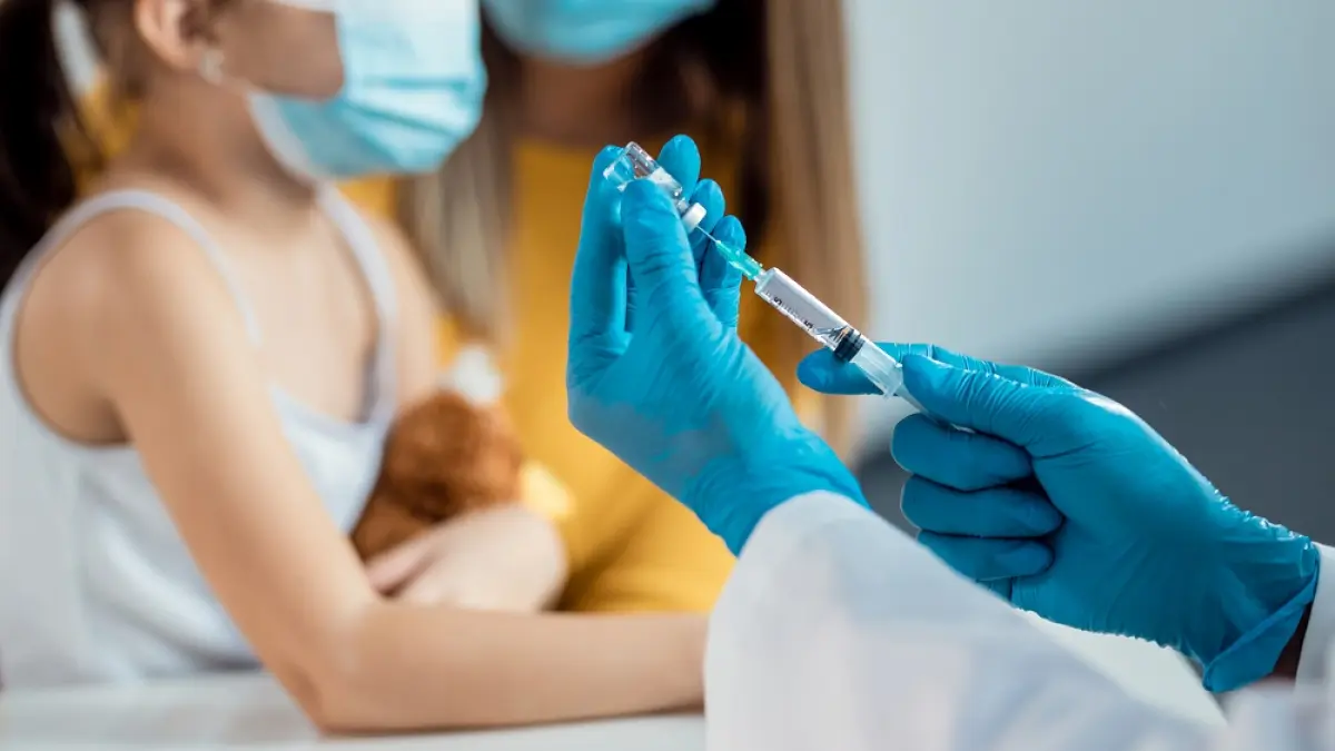 Ilustrasi imunisasi. (Freepik)