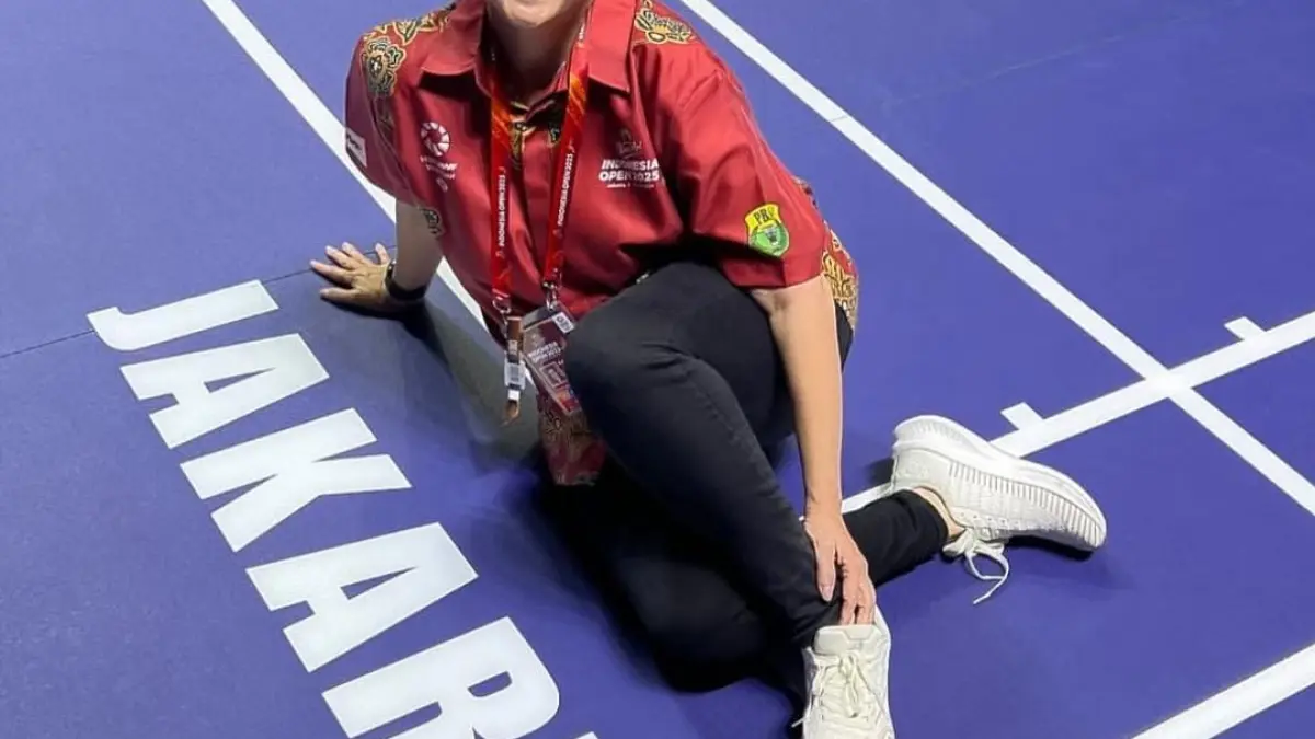 Yuni kartika Legend PB Djarum