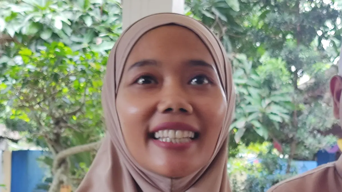 

INDRI SETYARINI. (GALIH ERLAMBANG W/ Radar Pati)
