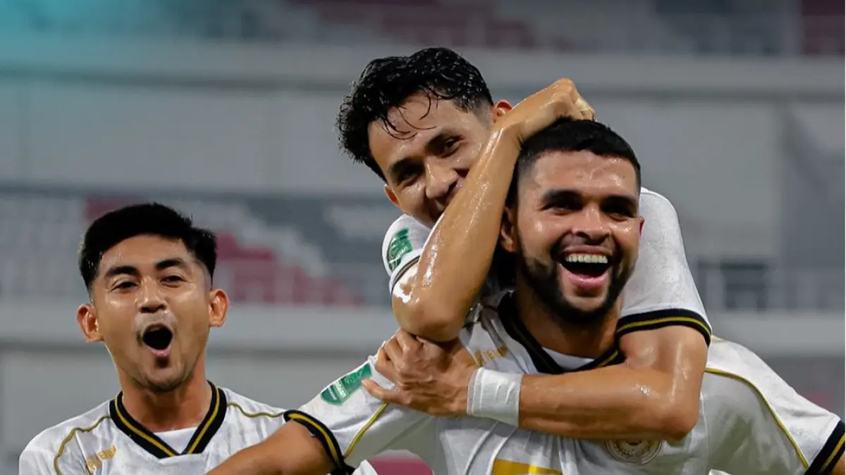 Igor Costa dkk merayakan kemenangan Persiku Kudus. (PERSIKU UNTUK RADAR PATI)