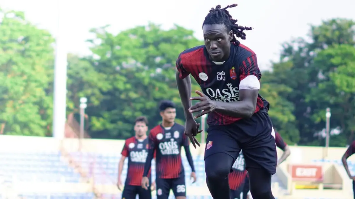 Pemain Persijap Jepara Aly Ndom.