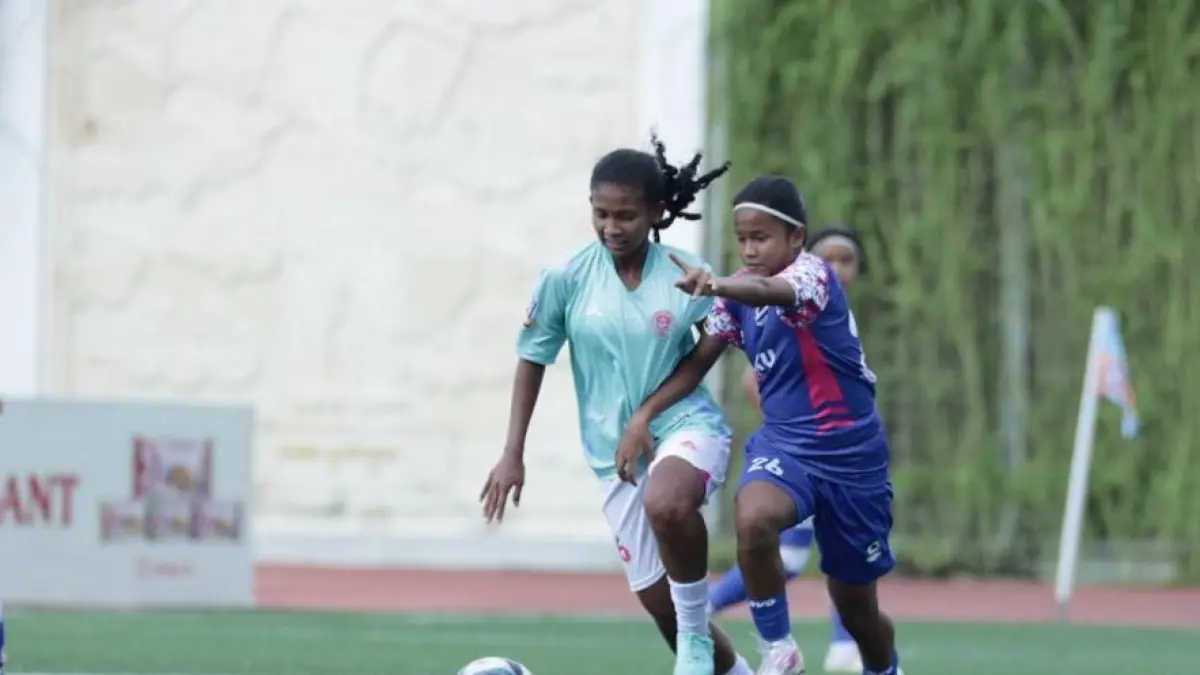 

DIPANGGIL TIMNAS: Asyifa Sholawa Farizqi (kanan) dari tim Spegaku Balistha saat berlaga di Hydroplus League. Ia dipanggil training center timnas U-17. (HYDROPLUS LEAGUE UNTUK RADAR PATI)
