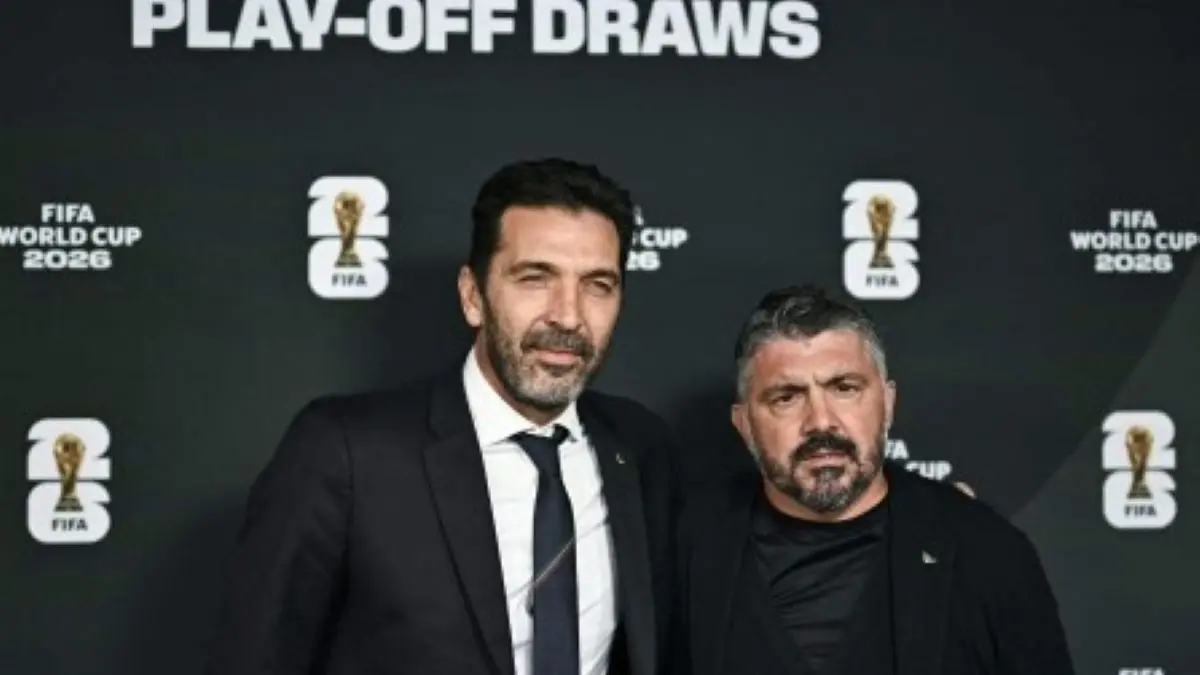 Legenda sepakbola Italia Gianluigi Buffon (kiri) dan Genaro Gattuso (kanan). (JPR)
