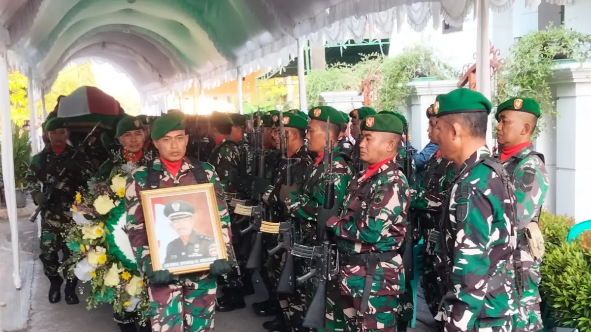 Letkol Purn. Ngatijo tutup usia, pemakaman secara militer dipimpin Dandim 0722/Kudus, Letkol Arh Yuusufa Allan Andriasie pada Selasa (12/5).