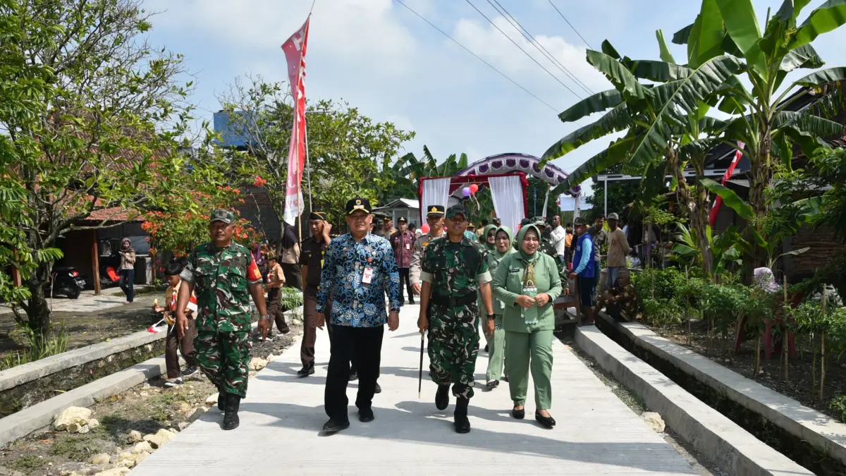DITUTUP: Program TMMD Sengkuyung Tahap II di Desa Pepe Kecamatan Tegowanu resmi ditutup. (INTAN MAYLANI/RADAR KUDUS)