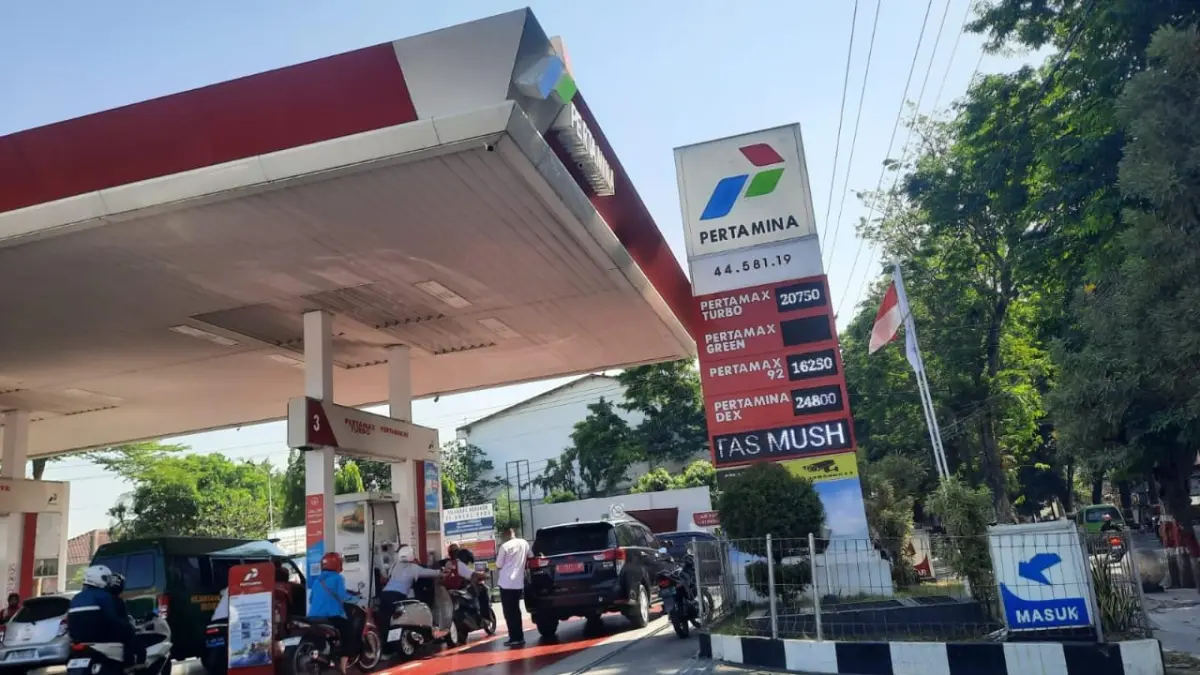 NORMAL: Kondisi SPBU di Kota Purwodadi setelah ditetapkan kenaikan Pertamax.