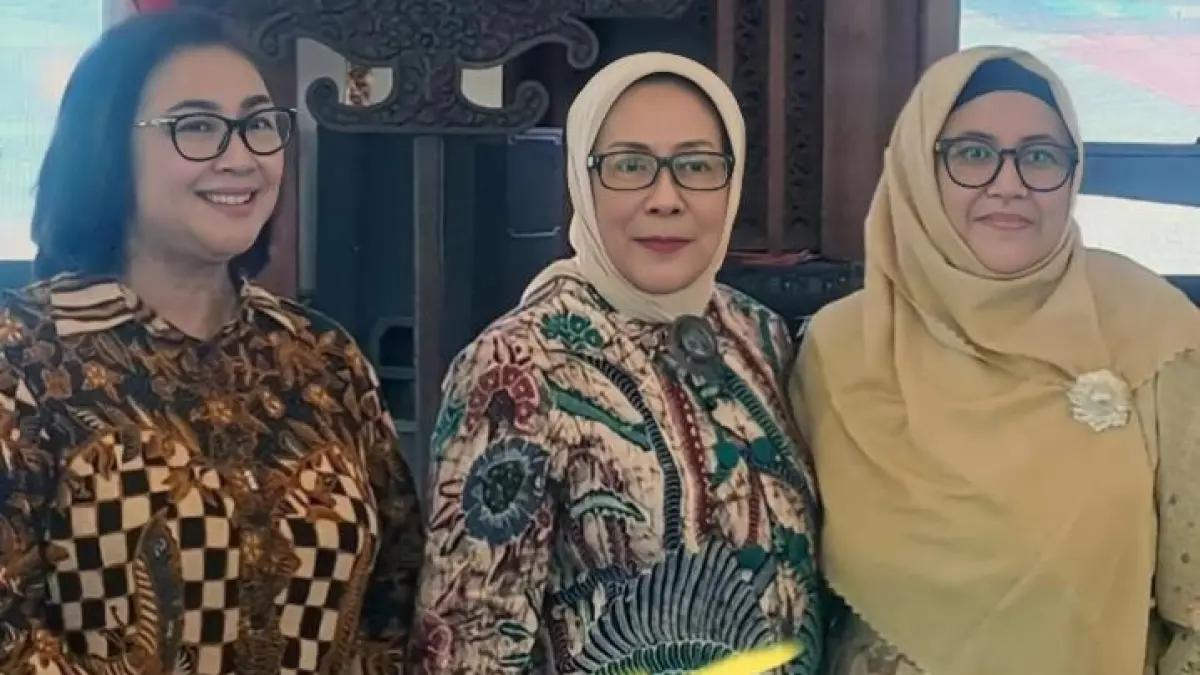 Direktur RSUD RAA Soewondo Pati, dr. Rini Susilowati (tengah).