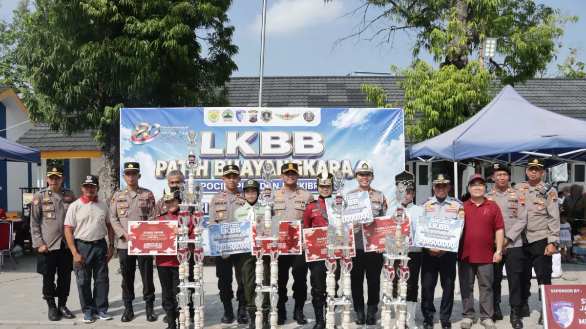 JUARA: Sejumlah peserta yang mendapatkan juara di LKBB Bhayangkara di SMPN 1 Purwodadi.