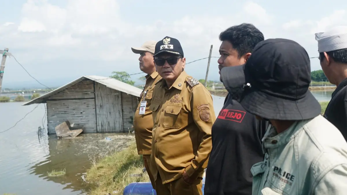 Pemerintah Kabupaten Pati bersama Pemerintah Provinsi Jawa Tengah bergerak menangani banjir rob di Desa Tunggulsari, Kecamatan Tayu, Pati pada Senin (22/6/2026). (PROKOMPIM PATI UNTUK RADAR PATI)