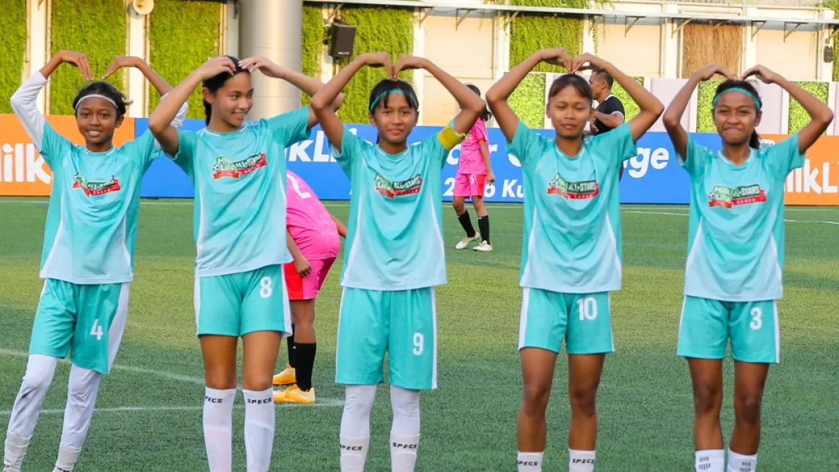 
MELAJU: Pemain All-Stars Kudus berselebrasi setelah mencetak gol.  (GALIH ERLAMBANG W/Radar PATI)