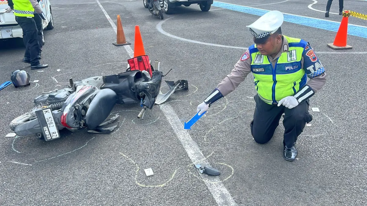 OLAH TKP: Satlantas Polres Grobogan saat mengikuti lomba TPTKP dan Olah TKP di Polda Jateng.