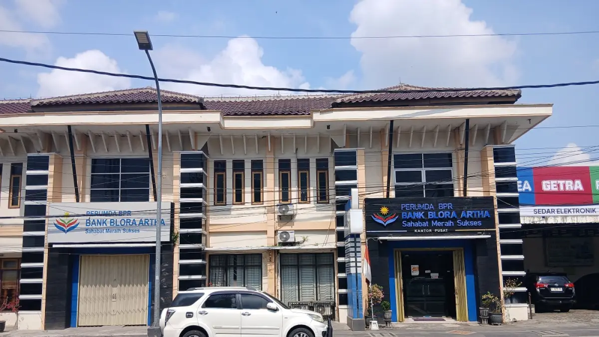 
Kantor BPR Blora Artha yang terletak di Jalan Pemuda No.12, Mlangsen, Kec. Blora. (EKO SANTOSO/RADAR PATI)

