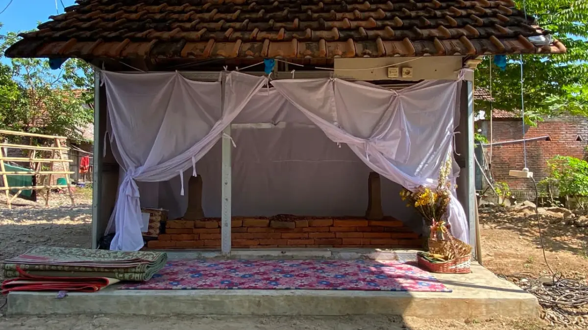 
MAKAM: Makam yang diklaim sebagai makam tokoh bersejarah Arya Penangsang di Desa Jepang. (ANDIKA TRISNA SAPUTRA/RADAR PATI)